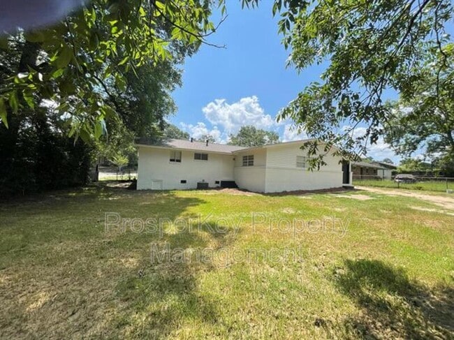 Building Photo - 941 Belvedere Dr