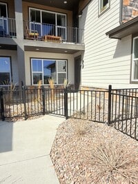 Building Photo - 938 Schlagel St