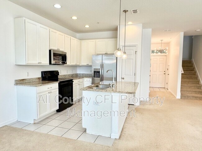 Building Photo - 619 Fortanini Cir