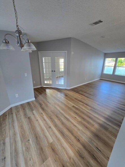 Building Photo - 4413 Tierra Verde Pl