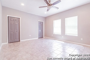 Building Photo - 940 SW 36th St