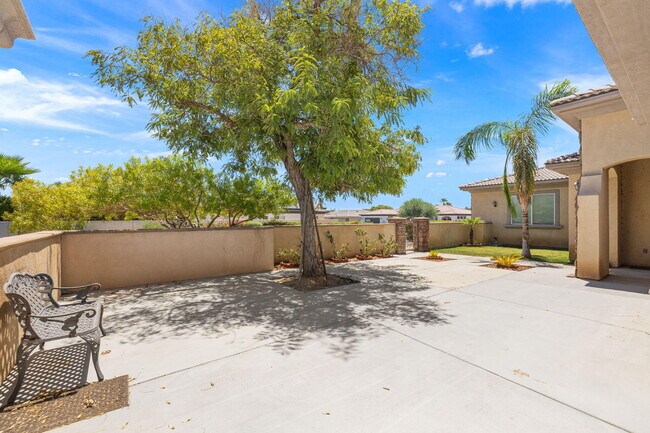 Building Photo - 145 Bellini Way