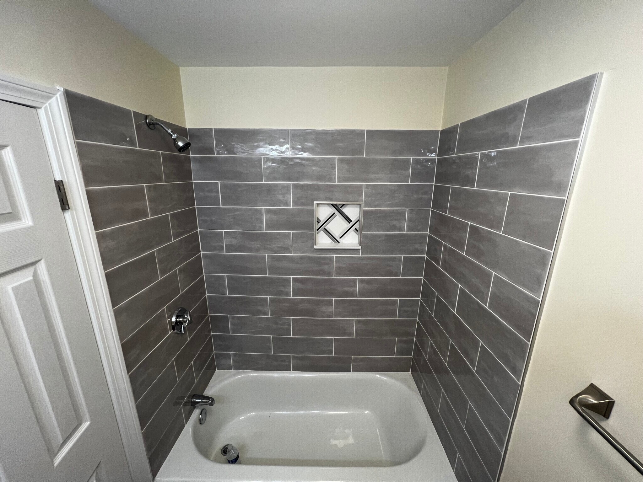 Building Photo - 892 Huntington Ave