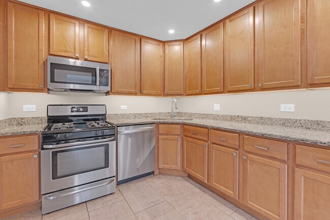 Building Photo - 1055 N Bluebonnet Ln