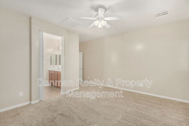 Building Photo - 1154 W Stephanie Ln
