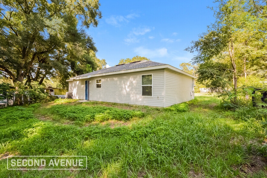 Building Photo - 5268 NW 57th Ave