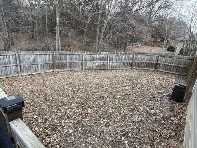 Building Photo - Gorgeous 3 Bedroom 2 Bathroom House!