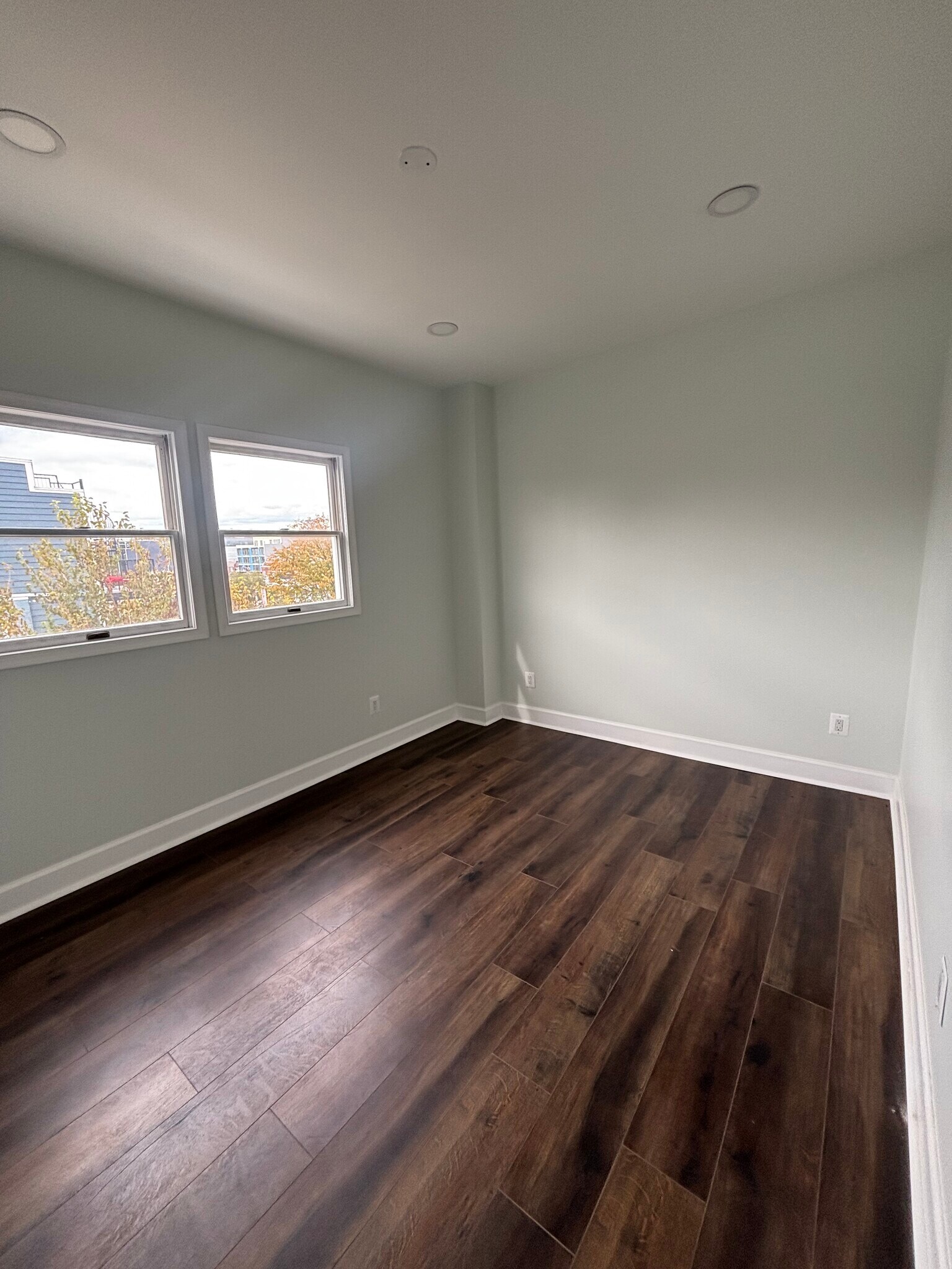 Building Photo - 5402 3rd St NW