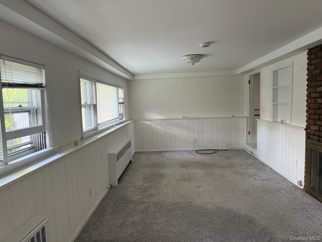 Building Photo - 4 Midwood Pl