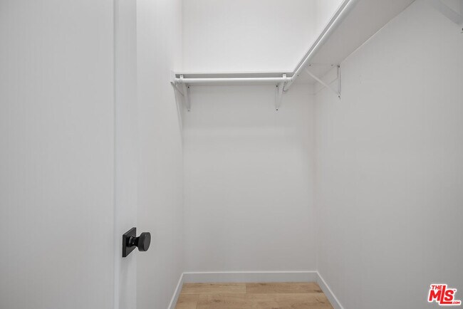 Building Photo - 3628 E 1st St