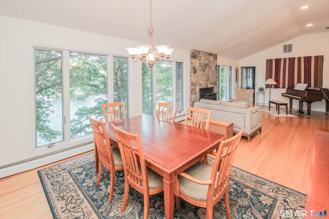 Building Photo - 34 Forty Acre Mountain Rd