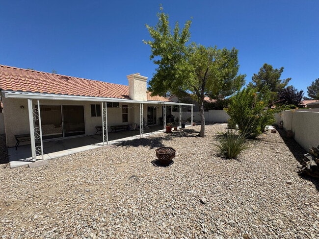 Building Photo - 4615 Split Rock Dr