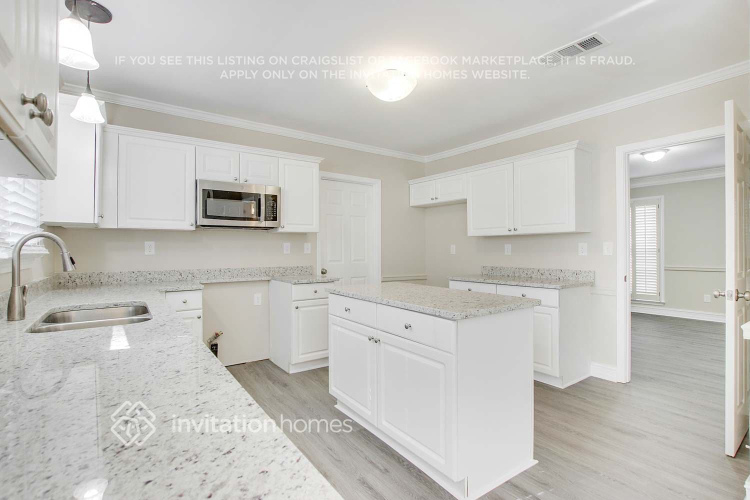 Building Photo - 2234 Saluda Ln NW