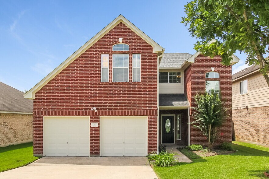 Primary Photo - 985 Oak Falls Dr