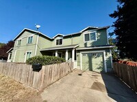 Building Photo - **$500 OFF THE FIRST MONTH'S RENT** Spacio...