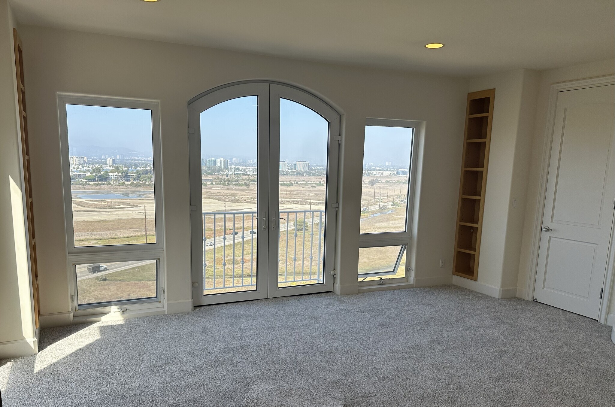 Building Photo - 8120 Billowvista Dr