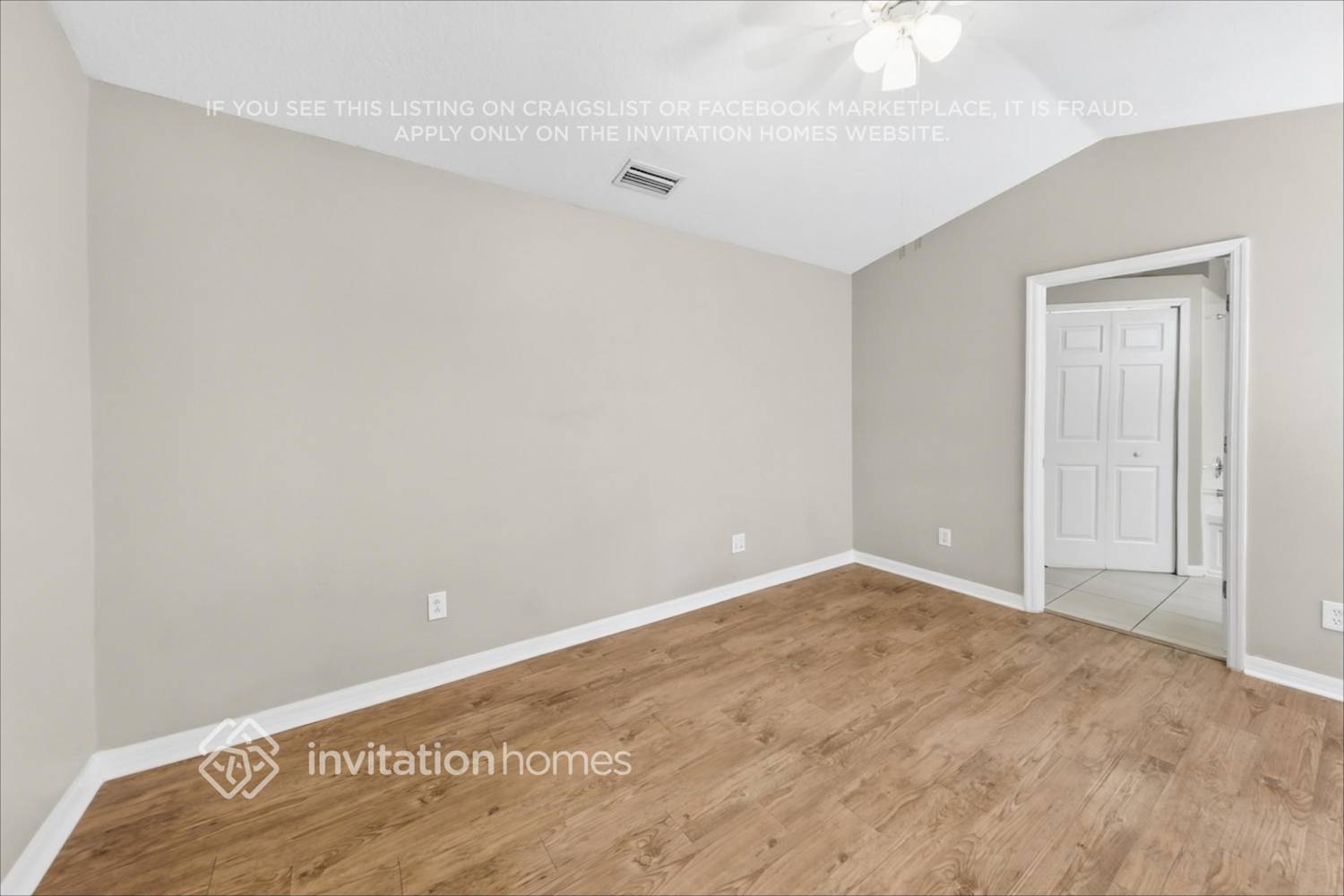 Building Photo - 10353 Lakeside Vista Dr
