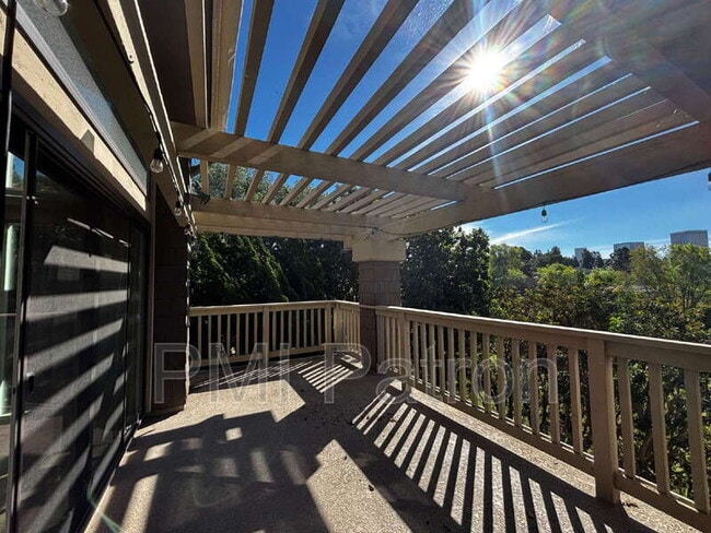 Building Photo - 68 Sea Island Dr