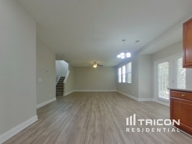 Building Photo - 244 Wild Olive Dr