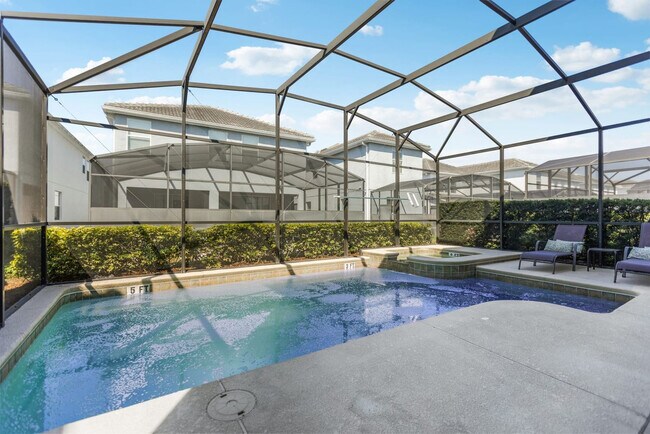 Building Photo - 4718 Kings Castle Cir