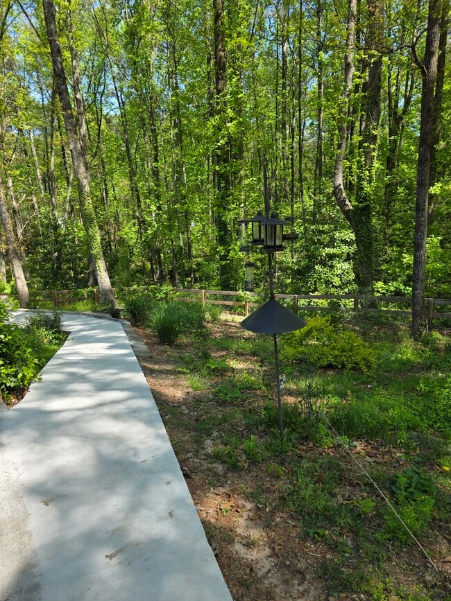 Building Photo - 2135 Masonwood Cir