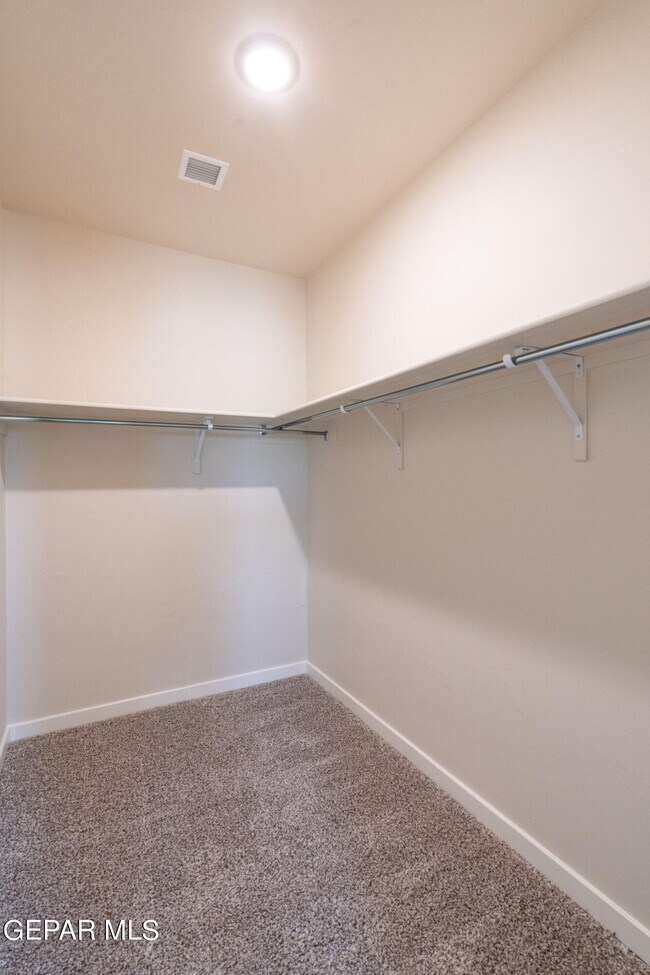 Building Photo - 11472 Van Nuys Dr