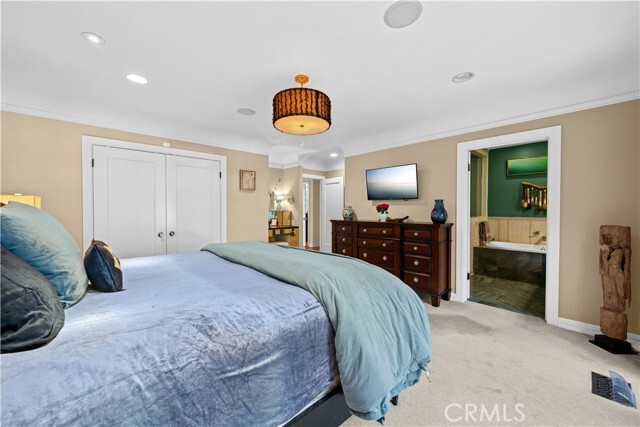 Building Photo - 1630 Warnall Ave