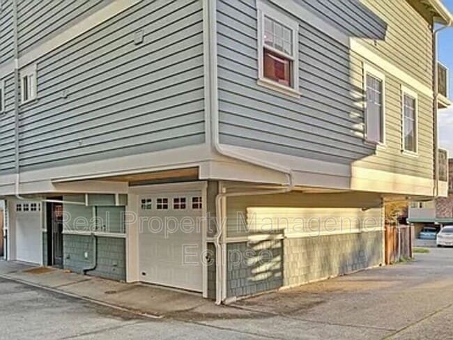 Building Photo - 1426 NW 62nd St