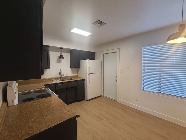 Building Photo - 4532 E Caballero Cir