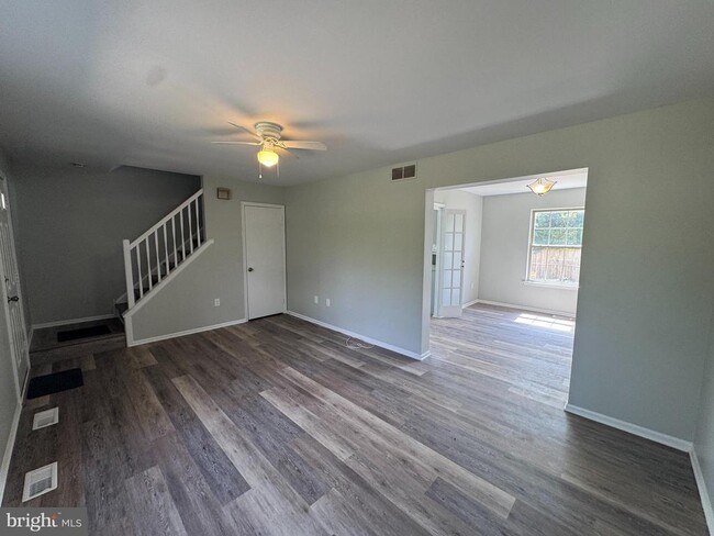 Building Photo - 483 Old Erial Rd