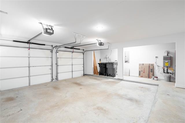 Building Photo - 7636 Yearling Dr