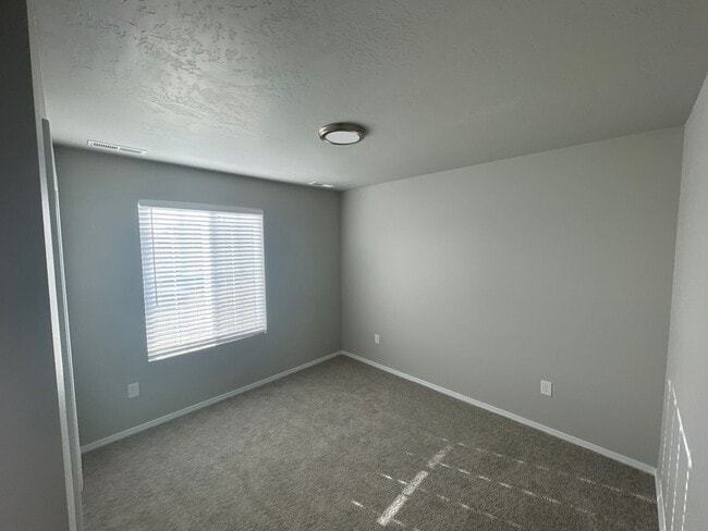 Building Photo - 5214 Clearfield Ct