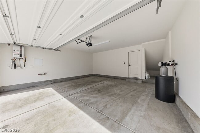 Building Photo - 9238 Soho Sky Ct