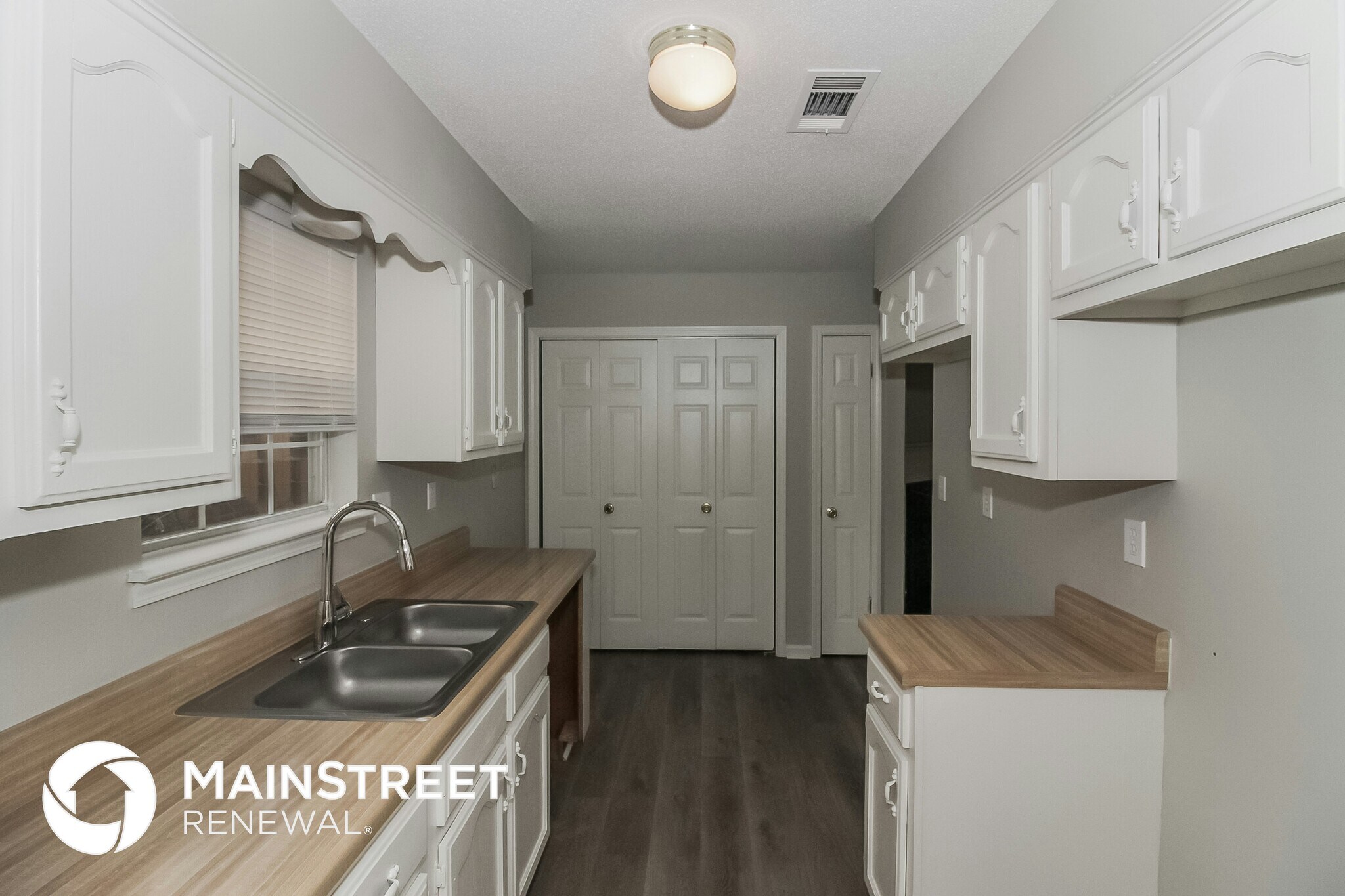 Building Photo - 1616 Camille Way