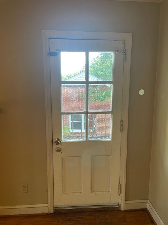 Building Photo - 108 Calhoun Rd