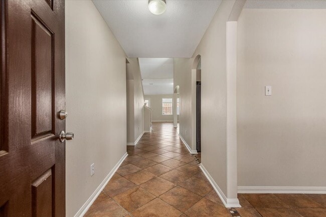 Building Photo - 6023 Barany Ct