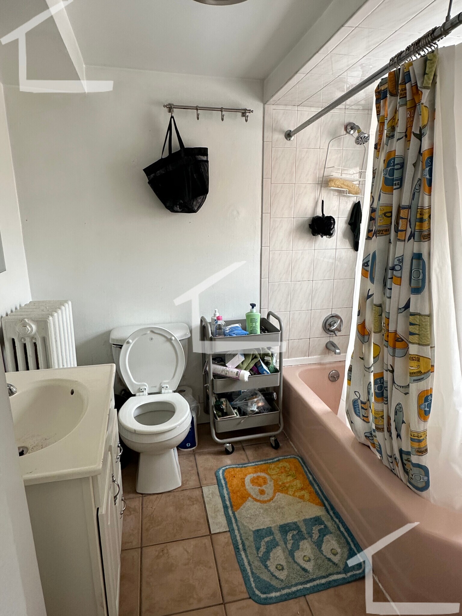 Building Photo - 8 Greylock Rd