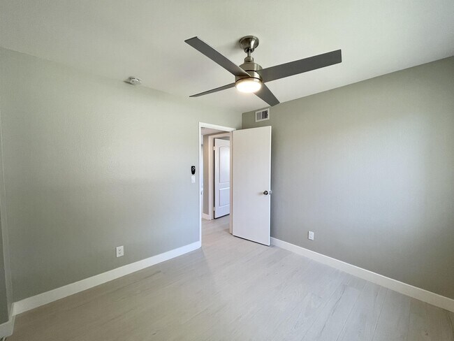 Building Photo - 32200 Cathedral Canyon Dr