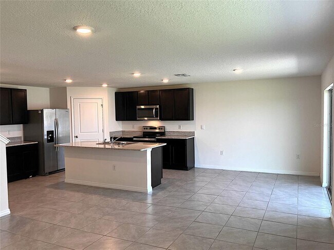 Building Photo - 11889 Downy Birch Dr