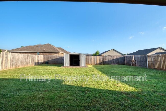 Building Photo - 11908 NW 136th Terrace