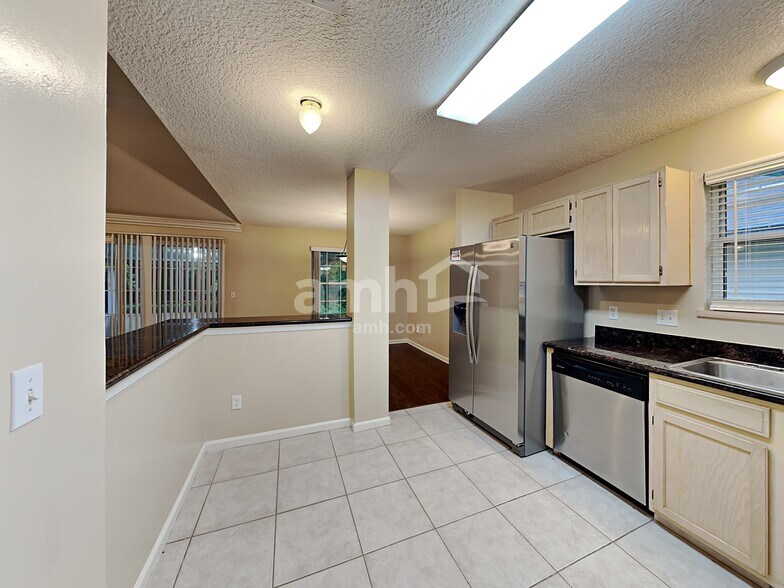 Building Photo - 7757 MacDougall Dr