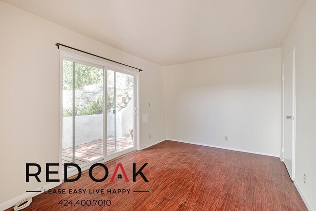 Building Photo - 474 1/2 Crane Blvd-474 1/2