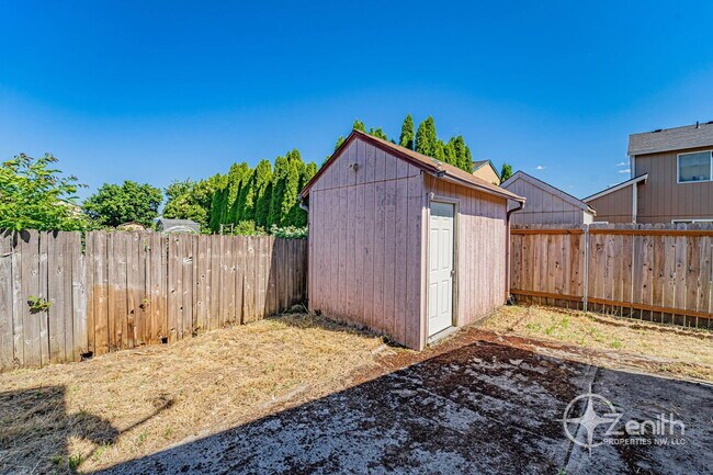 Building Photo - 15501 NE 88th St