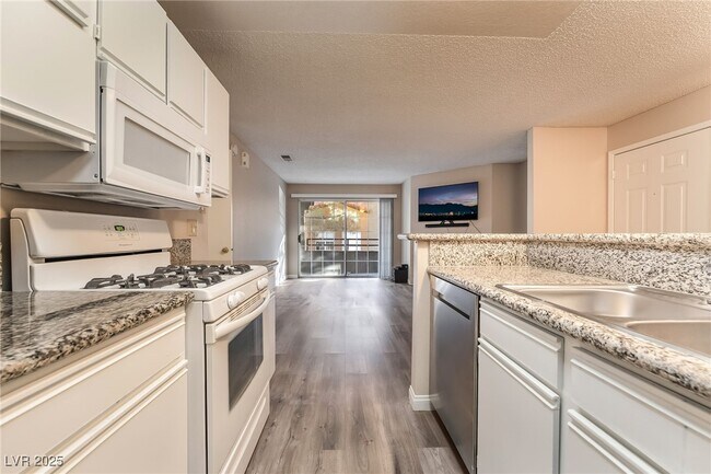 Building Photo - 2200 S Fort Apache Rd