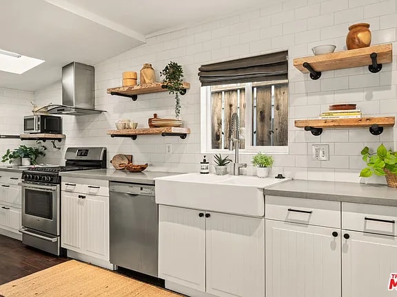 Building Photo - 3012 Bentley Ct