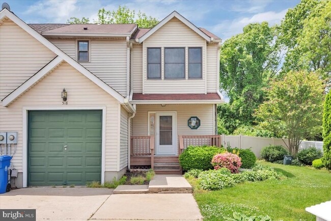 Building Photo - 518 Demoss Ct