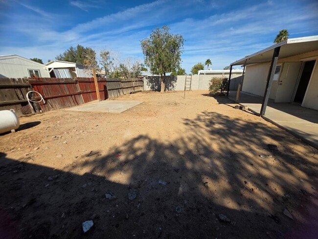 Building Photo - 1502 N 180th Dr