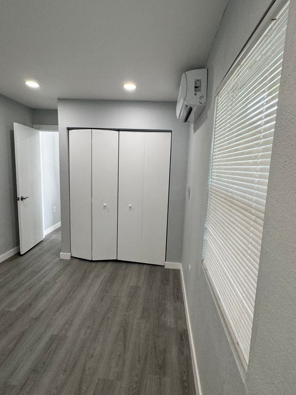 Building Photo - 3012 Ybor St