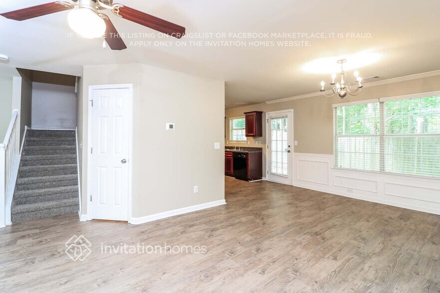 Building Photo - 107 Hidden Creek Dr