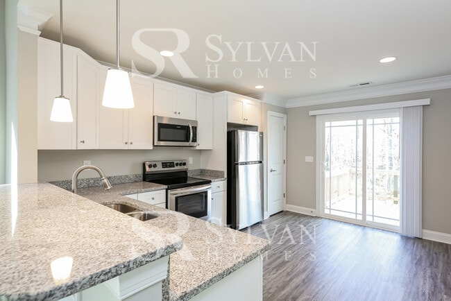 Building Photo - Enjoy living the good life in this 3 bedro...